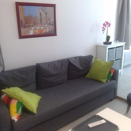 Colombe Apartamento LʼIsle-sur-la-Sorgue Exterior foto