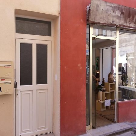 Colombe Apartamento LʼIsle-sur-la-Sorgue Exterior foto